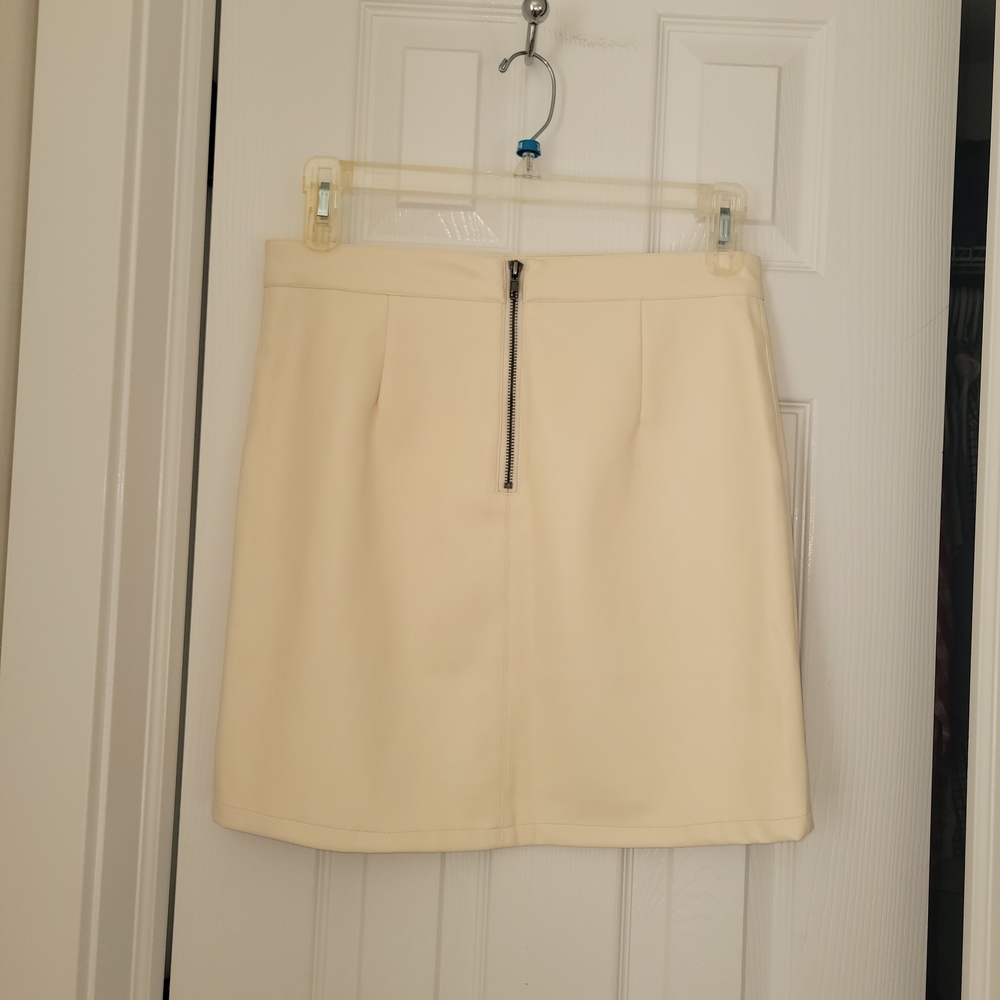 Elegant Cream Women's Leather Skirt